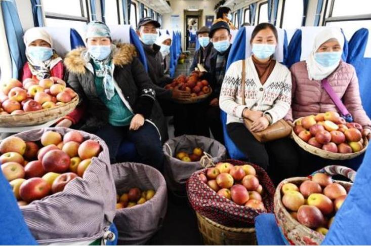 รถไฟความเร็วต่ำส่งแอปเปิ้ลขึ้นชื่อเมืองจาวทงสู่ภายนอก ส่งเสริมยุทธศาสตร์ฟื้นฟูชนบทในมณฑลยูนนาน – thaibizchina