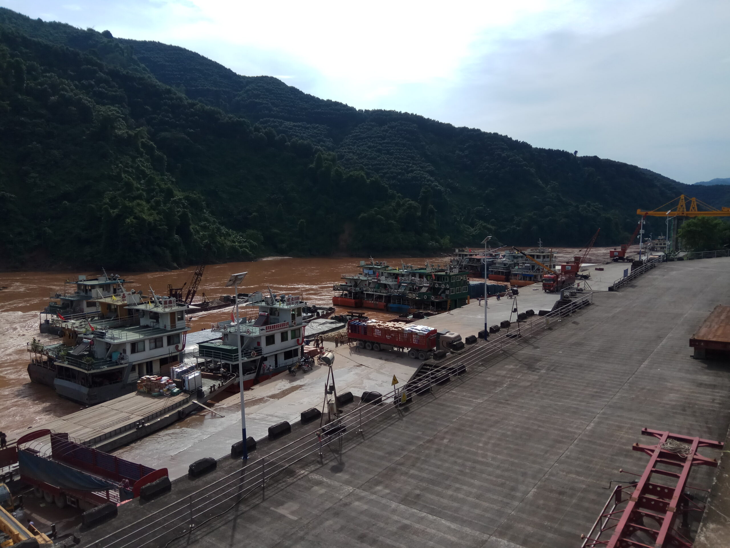 ด่านกวนเหล่ยฟื้นฟูการนำเข้าชิ้นส่วนไก่แช่แข็งจากไทยเป็นครั้งแรกตั้งแต่เกิดโรคโควิด-19 ระบาด – thaibizchina