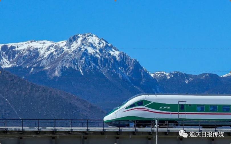 เปิดใช้เส้นทางรถไฟ “ลี่เจียง-แชงกรีล่า” แล้ว นั่งรถไฟความเร็วสูงจากคุนหมิงไปแชงกรีล่าเพียง 4.30 ชั่วโมง